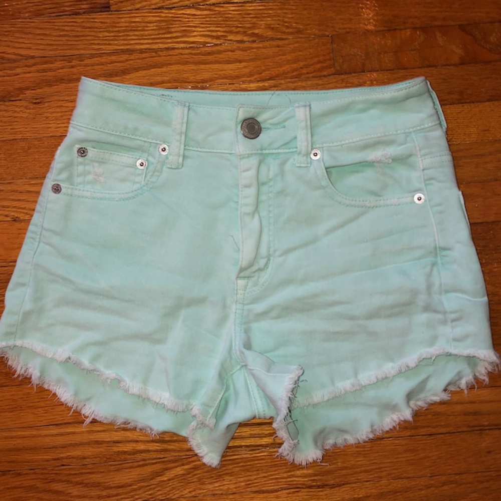 American Eagle mid-waisted stretch shorts